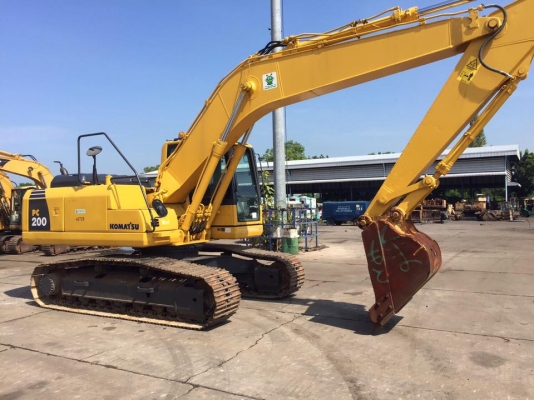 ขายรถขุด Komatsu PC200-8