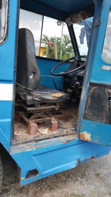 ต้องการขายรถเครน 6 ล้อ 11 ตัน KATO