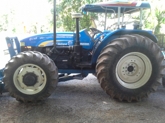 ขายนิวฮอแลน TD 90 แรงเทอโบรถ   714 ช.มสภาพรถป้ายแดงพร้อมทะเบืยน