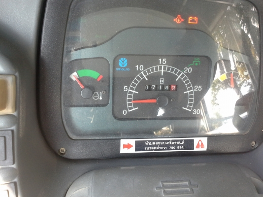 ขายนิวฮอแลน TD 90 แรงเทอโบรถ   714 ช.มสภาพรถป้ายแดงพร้อมทะเบืยน