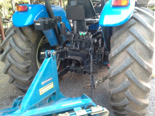 ขายนิวฮอแลน TD 90 แรงเทอโบรถ   714 ช.มสภาพรถป้ายแดงพร้อมทะเบืยน