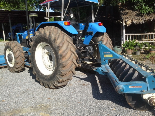 ขายนิวฮอแลน TD 90 แรงเทอโบรถ   714 ช.มสภาพรถป้ายแดงพร้อมทะเบืยน