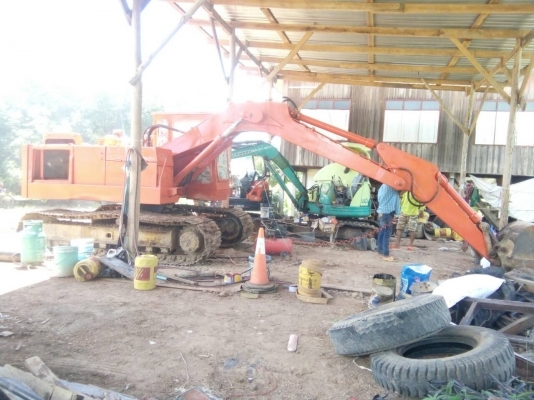 ด่วนขายแบคโฮล pc120 (455,000บาท)รับรถมาใช้งานได้เลยครับ