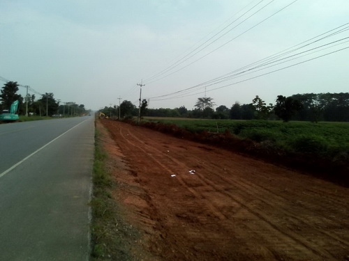 ขายที่ดิน 66-0-52 ไร่ ราคา 650,000  บาทต่อไร่ ติดทางหลวง201   (อ.สีคิ้ว)