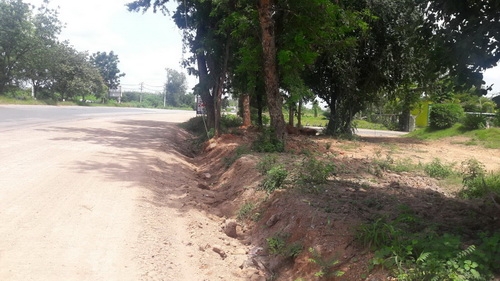 ขายที่ดินทำเลดีติดทางหลวง 18-0-0 ไร่ ใกล้ อ.สีคิ้ว ราคา 1.5 ล้านบาทต่อไร่