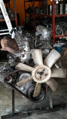 เครื่องยนต์ฮีโน่EH700#168แรงม้าสวยๆติดดีมากข้อแสตนดาร์ดครับ