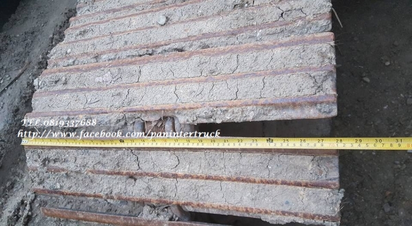 ขายถูกด่วนๆรถขุดKOMATSU PC120-1 แทรคเหล็ก(70cm.) /มีเก๋ง /มีคอมแอร์/สภาพสวย สินค้าเก่าบริษัท/ราคาเพียง 395,000 บาท สนใจติดต่อ 081-88-33-166