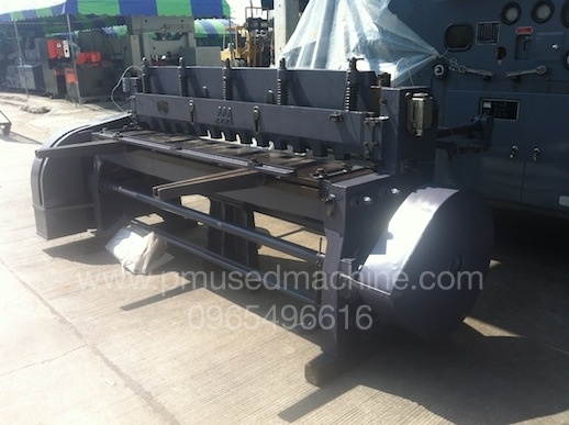 เครื่องตัดเหล็กแผ่น ญี่ปุ่นมือสอง 4.5มิลx2060มิล