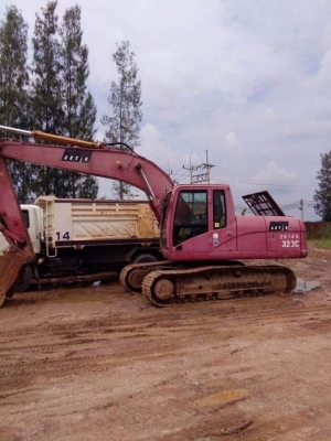 ขาย 1,290,000 CAT 320C (ญี่ปุ่น) ทำงาน 11,XXX ชม. เครื่องดี. ปั้มดี. โซ่หนาเอวแน่น ไฟฟ้าครบ. เอกสารอินวอยท์ รถอยู่ ชลบุรี  090-772-3710 090-772-3708