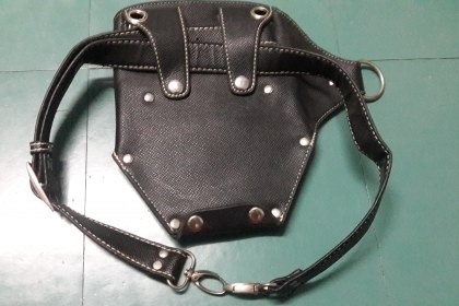 ขายกระเป๋าหนังสีดำใส่เครื่องมือช่างงานดีเก่าเก็บ ขายกระเป๋าหนังสีดำใส่เครื่องมือช่างงานดีเก่าเก็บ