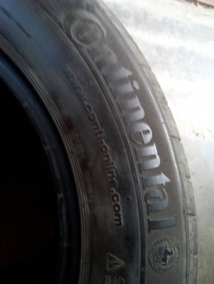 195/65R15  Continental มี 2 เส้น  tel.081-427-3941