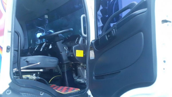 ขายด่วน344 ปี57 รุ่น50ปี ไมล์น้อย140000 สภาพสวย