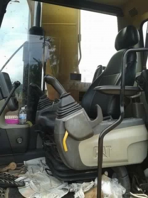 ขาย!! >>> CAT 312D <<< พร้อมช้งาน เอกสารพร้อม ราคา 1,440,000 บาท ยังต่อรองได้อีก โอ้ว้าววว ...