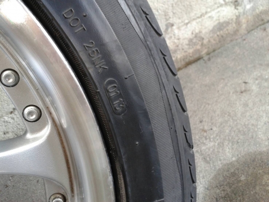 ขอบ17นิ้ว5รู114 พร้อมยาง ชุดนี้ ราคา 7200 บาท