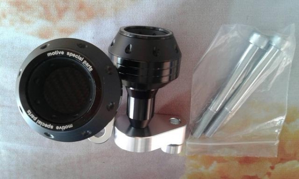 ขายกันล้ม motive special parts K-SPEED ซื้อของใหม่มาใส่ CB 300 F แต่ไม่ได้ใส่ มี 2 ชุด ซื้อของใหม่มาราคา 2,500 บาท เน้นโทรเท่านั้น (ปรับราคาเหลือ 1,500 บาท)