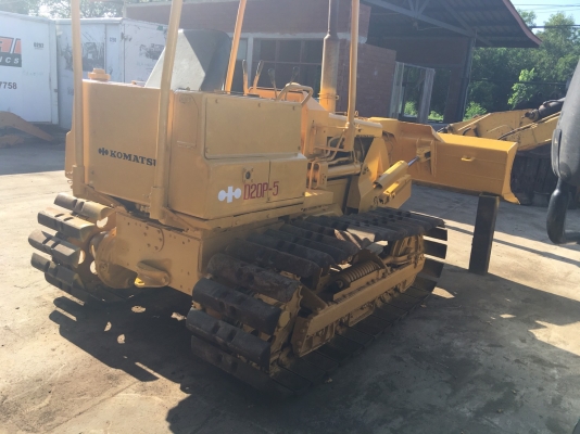 ขาย Komatsu D20-5ตีนเป็ดสภาพสวยพร้อมใช้ ต่อคุณอ๊อฟพิจิตร086-737-9991 ขาย Komatsu D20-5ตีนเป็ดสภาพสวยพร้อมใช้ ต่อคุณอ๊อฟพิจิตร086-737-9991