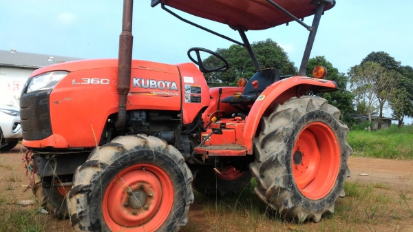 ขายรถไถ KUBOTA L3608  ราคา 198,000 บาท อ.แกลง จ.ระยอง   DC Tractor Rayong 0818618678,0899347475 https://www.facebook.com/DC-Tractor-Rayong-3071545327&hellip;/shop&hellip; id line=081-8618678 id line=089-9347475