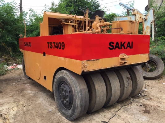 ขายด่วนรถบด9ล้อSAKAI TS7409 พร้อมใช้งาน เล่มทะเบียน