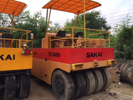 ขายด่วนรถบด9ล้อSAKAI TS7409 พร้อมใช้งาน เล่มทะเบียน