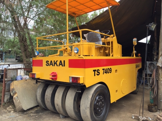 ขายด่วนรถบด9ล้อSAKAI TS7409 พร้อมใช้งาน เล่มทะเบียน
