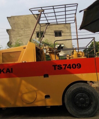 ขายด่วนรถบด9ล้อSAKAI TS7409 พร้อมใช้งาน เล่มทะเบียน