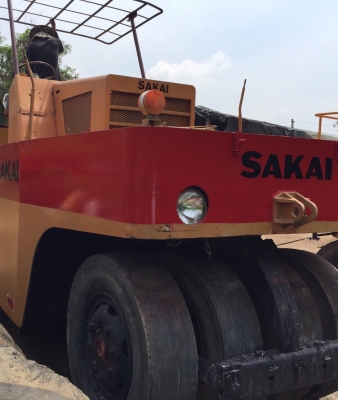 ขายด่วนรถบด9ล้อSAKAI TS7409 พร้อมใช้งาน เล่มทะเบียน