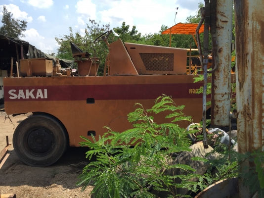 ขายด่วนรถบด9ล้อSAKAI TS7409 พร้อมใช้งาน เล่มทะเบียน