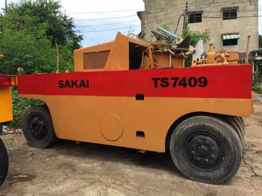 ขายด่วนรถบด9ล้อSAKAI TS7409 พร้อมใช้งาน เล่มทะเบียน