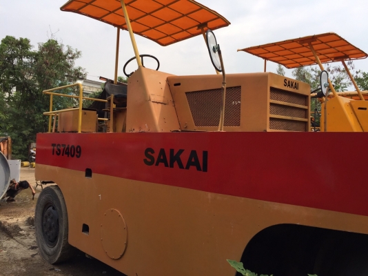 ขายด่วนรถบด9ล้อSAKAI TS7409 พร้อมใช้งาน เล่มทะเบียน