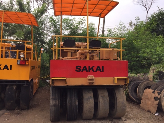 ขายด่วนรถบด9ล้อSAKAI TS7409 พร้อมใช้งาน เล่มทะเบียน