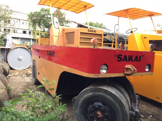 ขายด่วนรถบด9ล้อSAKAI TS7409 พร้อมใช้งาน เล่มทะเบียน