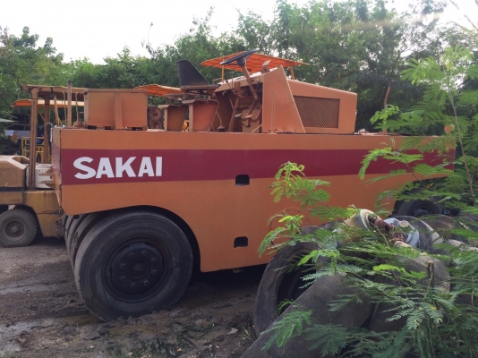 ขายด่วนรถบด9ล้อSAKAI TS7409 พร้อมใช้งาน เล่มทะเบียน