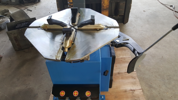 เครื่องถอดยาง 10 ถึงขอบ 24 ไฟ 220 v รหัสสินค้า B3 - 3 เครื่องถอดยาง 10 ถึงขอบ 24 ไฟ 220 v รหัสสินค้า B3 - 3