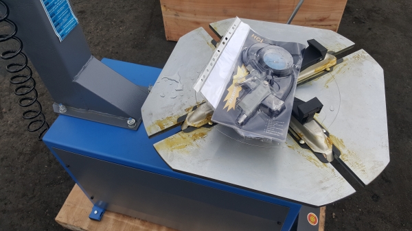 เครื่องถอดยาง 10 ถึงขอบ 24 ไฟ 220 v รหัสสินค้า B3 - 3 เครื่องถอดยาง 10 ถึงขอบ 24 ไฟ 220 v รหัสสินค้า B3 - 3