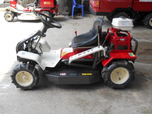 รถตัดหญ้า OREC RM80JD 11 แรง พร้อมใช้งาน