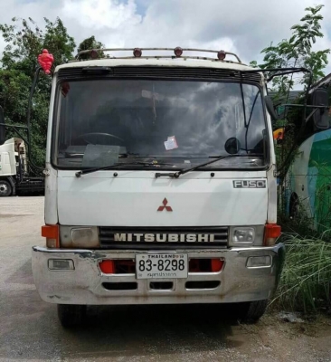 ขาย 565,000 Mitsu Fuso รถน้ำ 2 เพลา FN527M-A2xxxx เตรื่อง 6D16-195 แรง 10 เกียร์  หัวบาง ยางดี คัสชีสวย เล่มทะเบียน รถอยู่ จ.จันทบุรี  090-772-3710 090-772-3709
