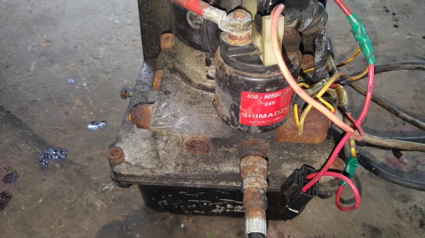 ปั้มไฮดรอลิค 24 ออก 1 สาย รหัสสินค้า B3 - 9