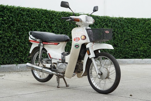 วุฒิ นนบุรี HONDA ดรีม100 คุรุสภารถสวยเดิมทะเบียนแท้ๆพร้อมโอน