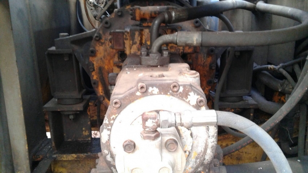 ขาย แบคโฮ KOBELCO SK200 Mark 2 เอกสารใบซื้อขาย รถใช้งานอยู่ครับ ราคาคุยกันได้