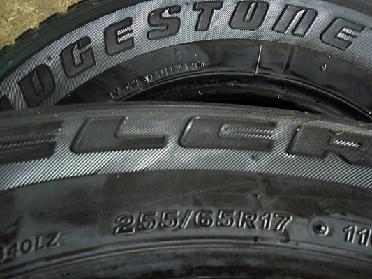 ยาง17กระบะสูง บริดสโตน255-65-R17ลงพื้นปี14 (4เส้น 3,800)ดอกหนา1 ซม.