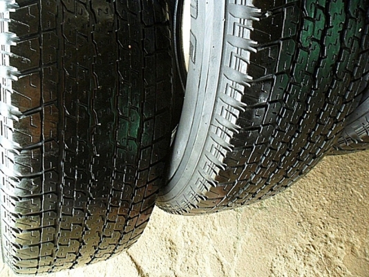 ยาง17กระบะสูง บริดสโตน255-65-R17ลงพื้นปี14 (4เส้น 3,800)ดอกหนา1 ซม.