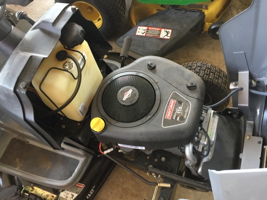 รถตัดหญ้า 17.5แรง Craftsman LT1500 รถตัดหญ้า 17.5แรง Craftsman LT1500