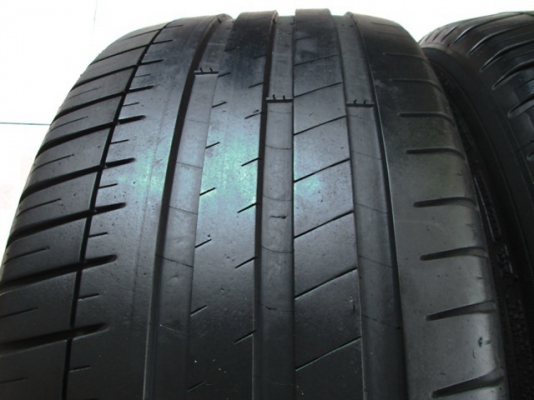 ขายยางเทพ 245-40-18 MICHELIN PS3 ปี4513 (1คู่) ขายยางเทพ 245-40-18 MICHELIN PS3 ปี4513 (1คู่)