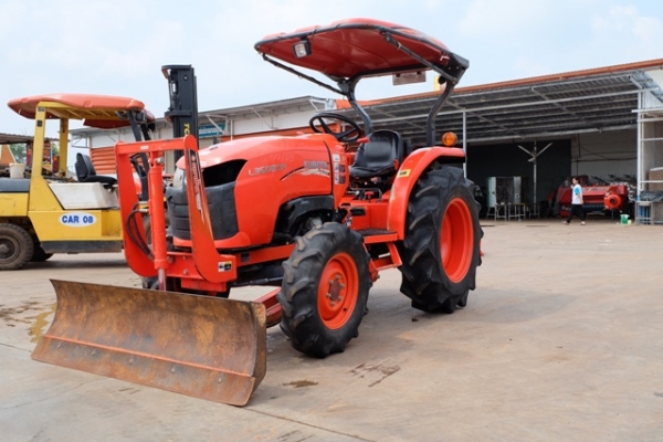 รถไถรุ่น L3608SP ใบมีด + ผาน 1 ตัว ดาวน์ 20,000 บาท โทร089-0111624