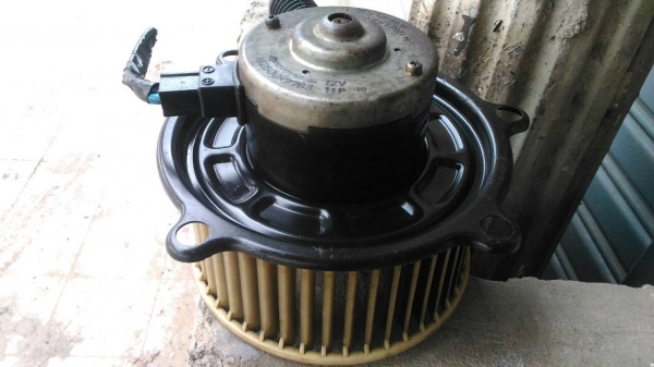 พัดลมตู้แอร์โตโยต้าเอสตีม่า ลูซีด้าESTIMA LUCEDAสภาพเชียงกง1000บาทTEL0890671028 อยู่ดอนเมือง IDline 0890671028