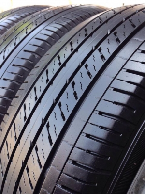 ยาง DUNLOP 215-65-16 ปี 15 ครบชุด 4 เส้น 4500 สภาพสวยๆไม่มีปะไม่บวมไม่กินข้าง ดอกยางเหลือเยอะเอาไปวิ่งกันใด้อีกยาวค่ะ ยาง DUNLOP 215-65-16 ปี 15 ครบชุด 4 เส้น 4500 สภาพสวยๆไม่มีปะไม่บวมไม่กินข้าง ดอกยางเหลือเยอะเอาไปวิ่งกันใด้อีกยาวค่ะ