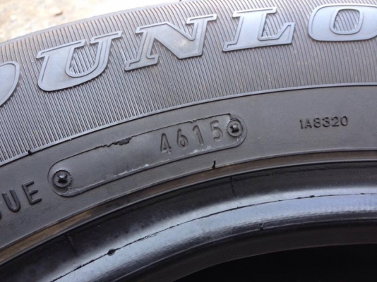 ยาง DUNLOP 215-65-16 ปี 15 ครบชุด 4 เส้น 4500 สภาพสวยๆไม่มีปะไม่บวมไม่กินข้าง ดอกยางเหลือเยอะเอาไปวิ่งกันใด้อีกยาวค่ะ ยาง DUNLOP 215-65-16 ปี 15 ครบชุด 4 เส้น 4500 สภาพสวยๆไม่มีปะไม่บวมไม่กินข้าง ดอกยางเหลือเยอะเอาไปวิ่งกันใด้อีกยาวค่ะ