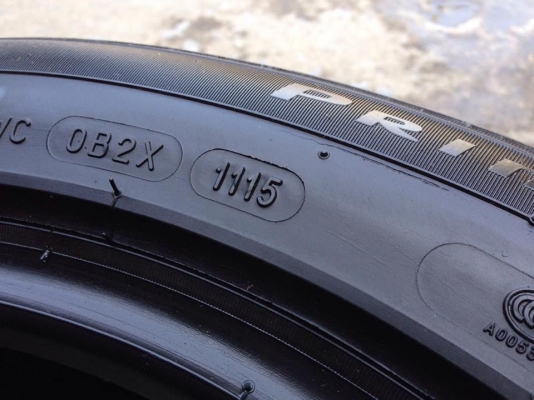 ยาง MICHELIN 205-55-16 ปี 15 ครบชุด 4 เส้น 4500 สภาพสวยๆไม่มีปะไม่บวมไม่กินข้าง ดอกยางเหลือเยอะเอาไปวิ่งกันใด้อีกยาวค่ะ ยาง MICHELIN 205-55-16 ปี 15 ครบชุด 4 เส้น 4500 สภาพสวยๆไม่มีปะไม่บวมไม่กินข้าง ดอกยางเหลือเยอะเอาไปวิ่งกันใด้อีกยาวค่ะ