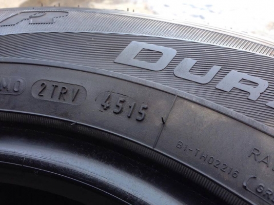 ยาง GOOD YEAR 205-70-15 ปี 15 ครบชุด 4 เส้น 4500 สภาพสวยไม่บวมไม่กินข้าง ดอกยางเหลือเยอะเอาไปวิ่งกันใด้อีกยาวค่ะ