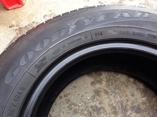 ยาง GOOD YEAR 205-70-15 ปี 15 ครบชุด 4 เส้น 4500 สภาพสวยไม่บวมไม่กินข้าง ดอกยางเหลือเยอะเอาไปวิ่งกันใด้อีกยาวค่ะ
